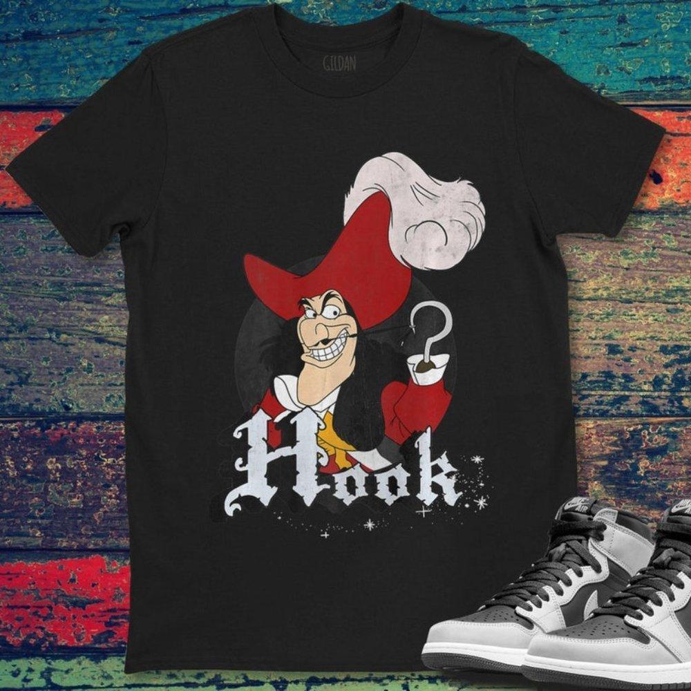 Peter Pan Captain Hook Mischievous Smile Circle Logo Unisex Tee